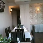 Family Albizia Хотел 3*