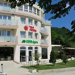 Хотел Family Albizia Варна